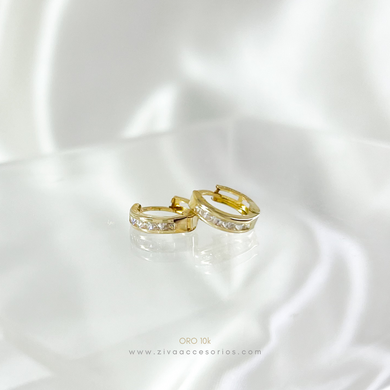 Aretes Arracada Huggie CH con Zirconias Oro 10k